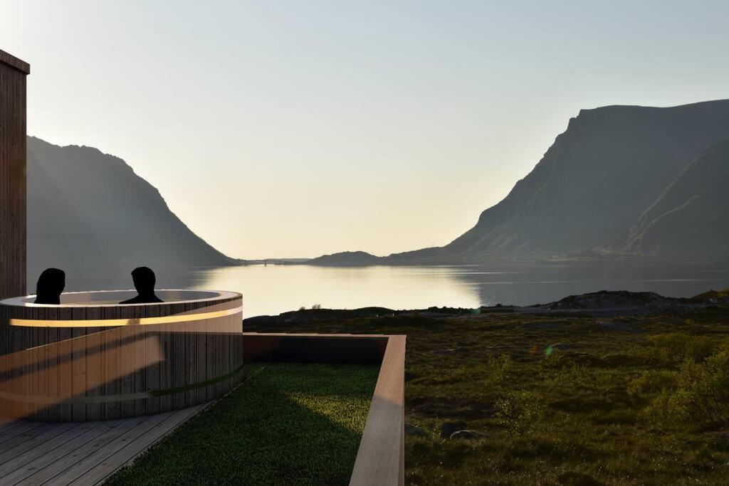 Hoda Cabin - Luxury Lodge With Jacuzzi And Sauna Lyngvaeret Exterior photo