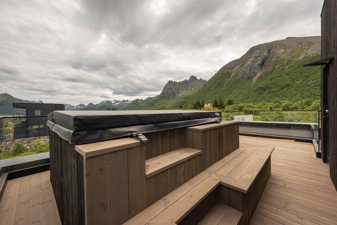 Hoda Cabin - Luxury Lodge With Jacuzzi And Sauna Lyngvaeret Exterior photo