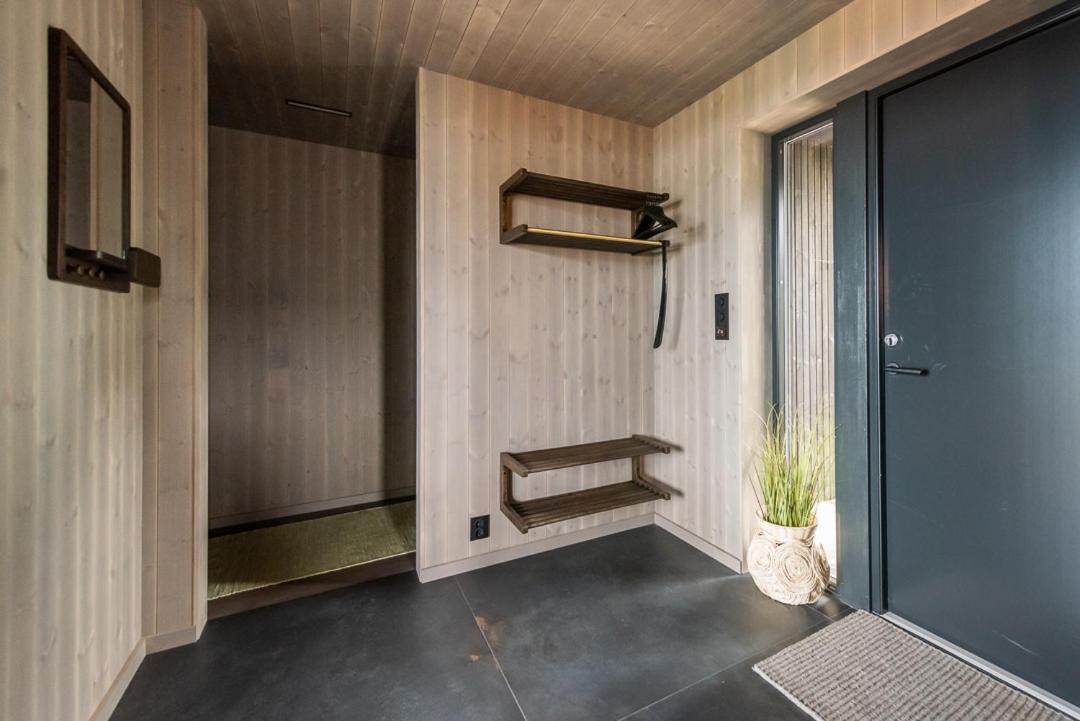 Hoda Cabin - Luxury Lodge With Jacuzzi And Sauna Lyngvaeret Exterior photo